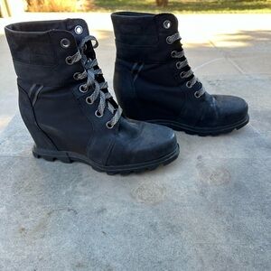 Sorel Women's Joan Of Arctic Wedge III Lexie Bootie Waterproof Size 10